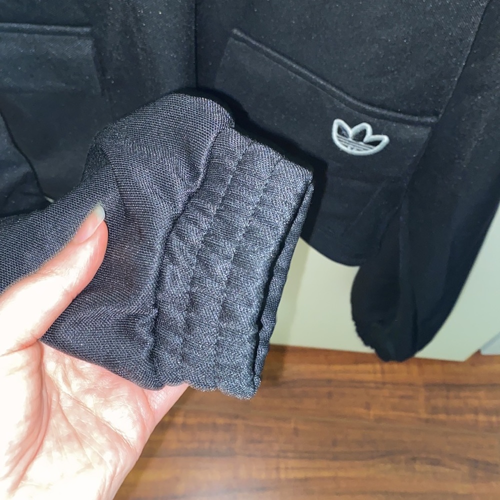 Adidas Black Cropped Track Jacket with Half-Zip - Picture 5 of 7